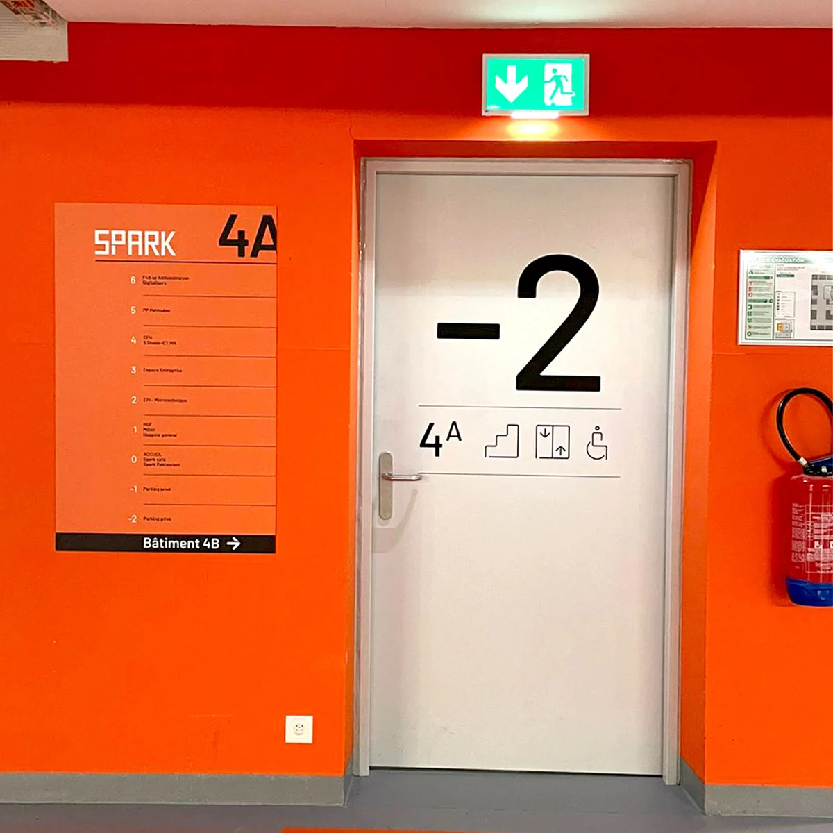 signaletique_parking_TOTAL_WEB_0000_0c7efc50-d90b-4ba3-9a2f-26dbd1c06ccf