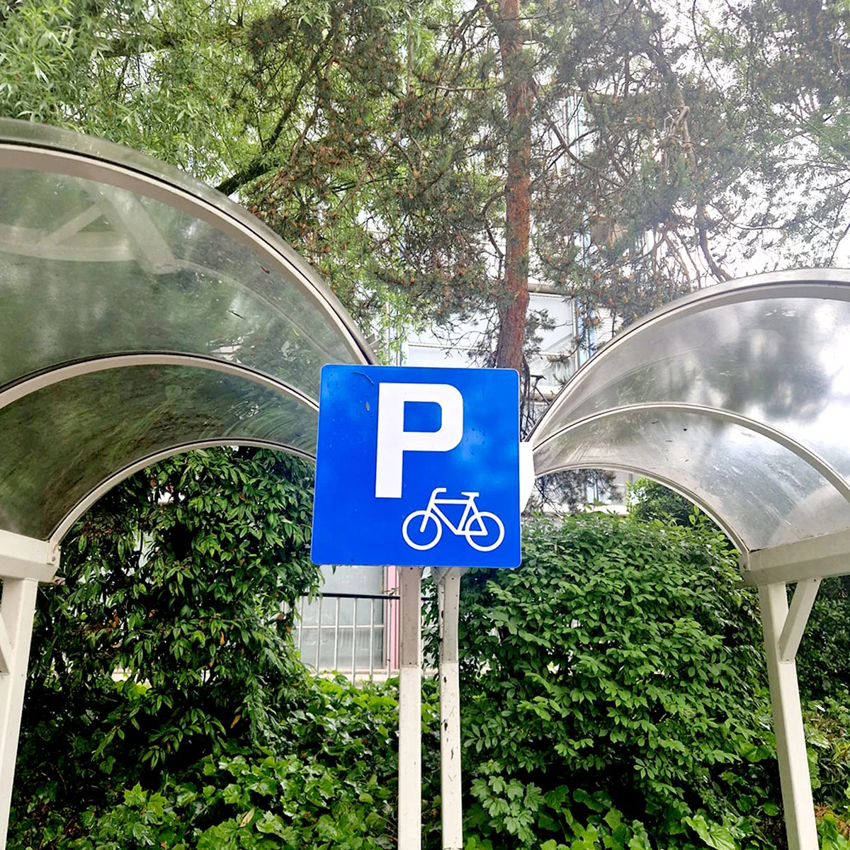 signaletique_parking_TOTAL_WEB_0003_13c8794f-752a-45d1-95e1-3f6e4173a9e7
