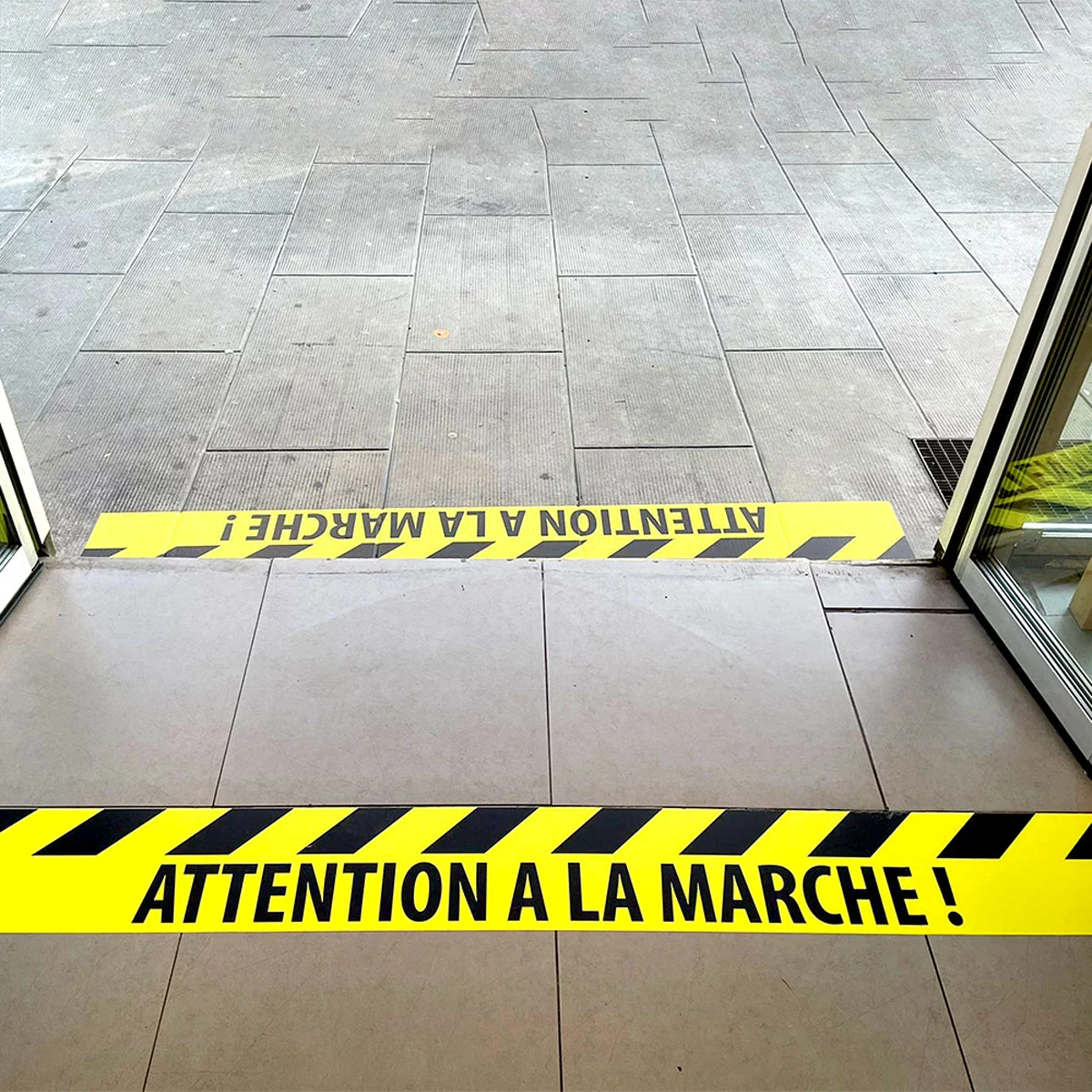 signaletique_sol_TOTAL_WEB_0006_Calque 1 copie