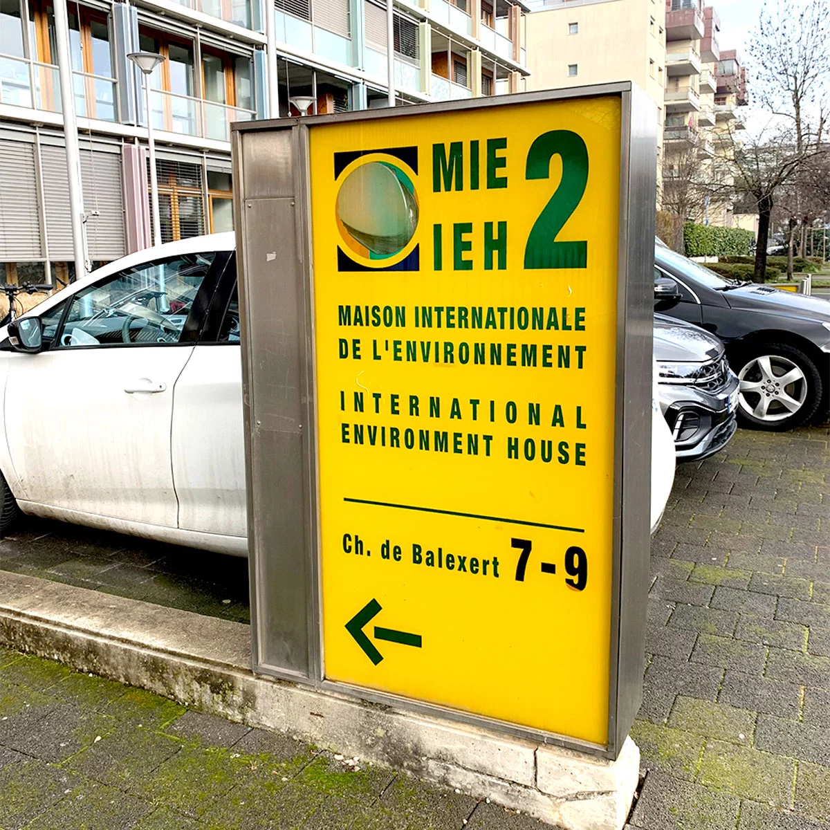 signaletique_suspendue_autoportante_TOTAL_WEB_0003_IMG_9518
